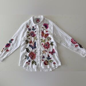 Johnny Was 100% Linen Embroidered Butterfly & Floral Button Down Shirt - Size M